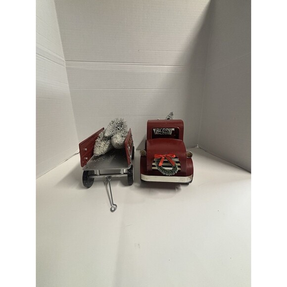 Vintage Style Red Metal Pickup Truck & Trailer Christmas Decoration Flocked Tree - Picture 9 of 9